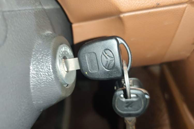 Used BAW Warrior 2019 2.4T Four-Door Four-Wheel Drive Gasoline Version China VI Emission Standard Vehicle Key