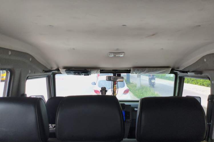 Used BAW Warrior 2021 2.4T Four-Door Four-Wheel Drive Gasoline Version 6 Seats China VI Emission Standard Headliner