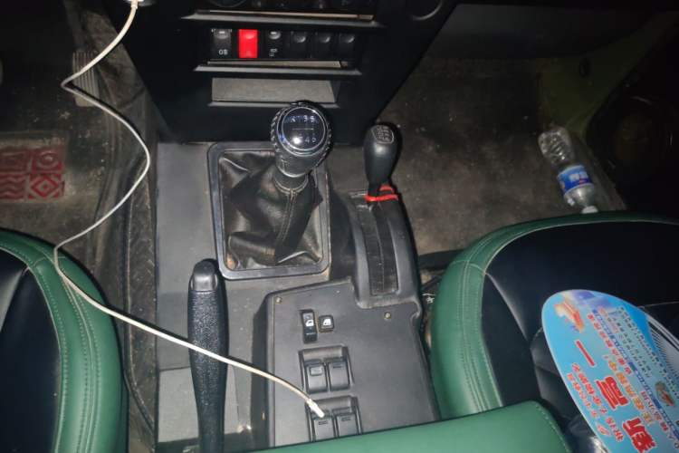 Used BAW Warrior 2021 2.4T Five-Door Four-Wheel Drive Gasoline Version China VI Emission Standard Gear Lever