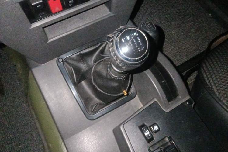 Used BAW Warrior 2021 2.4T Five-Door Four-Wheel Drive Gasoline Version China VI Emission Standard Gear Lever