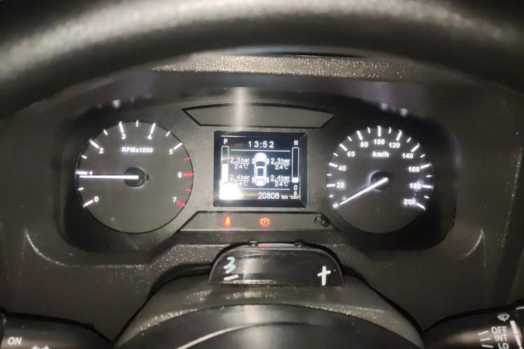 Used BAW Warrior 2021 2.4T Five-Door Four-Wheel Drive Gasoline Version China VI Emission Standard Instrument Cluster