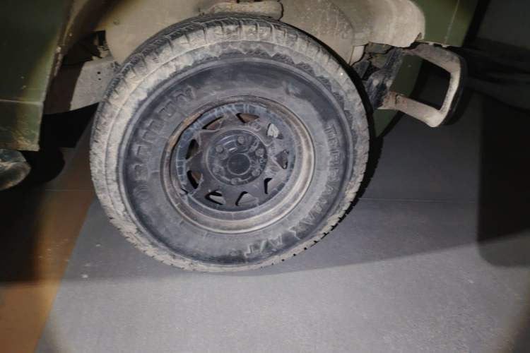 Used BAW Warrior 2021 2.4T Five-Door Four-Wheel Drive Gasoline Version China VI Emission Standard Right Front Wheel Hub