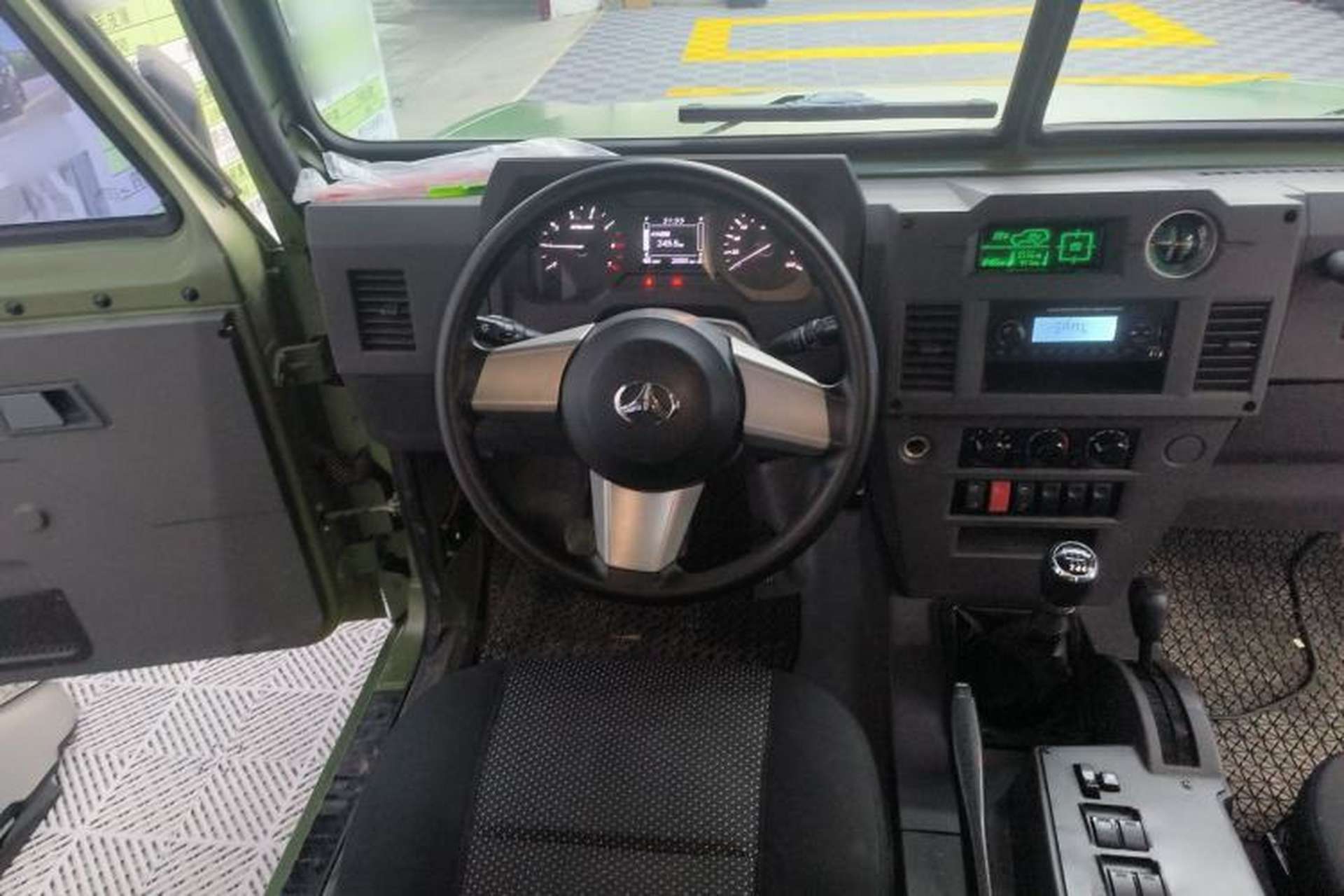 Used BAW Warrior 2021 2.4T Three-Door Four-Wheel Drive Short Wheelbase Gasoline Version China VI Emission Standard Steering Wheel
