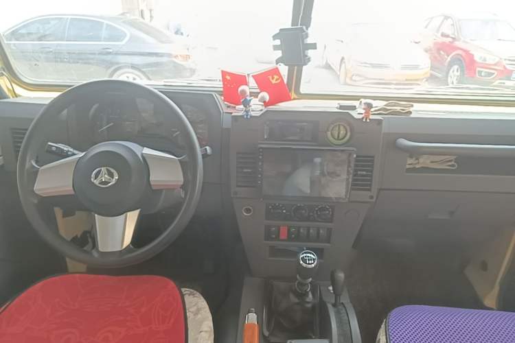 Used BAW Warrior 2021 2.4T Four-Door Four-Wheel Drive Gasoline Version 6 Seats China VI Emission Standard Audio And AC Panel