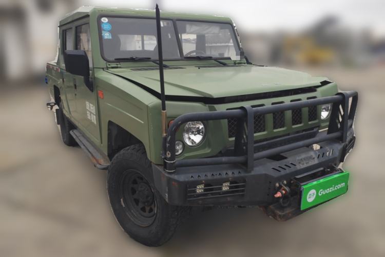 Used BAW Warrior Pickup 2020 2.4T gasoline four-wheel drive 3035 wheelbase integrated double-row cabin 4K22D4T Front Right 45 Deg