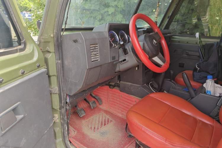 Used BAW Warrior Pickup 2018 2.8T diesel integrated double-row 3035 wheelbase Driver Seat