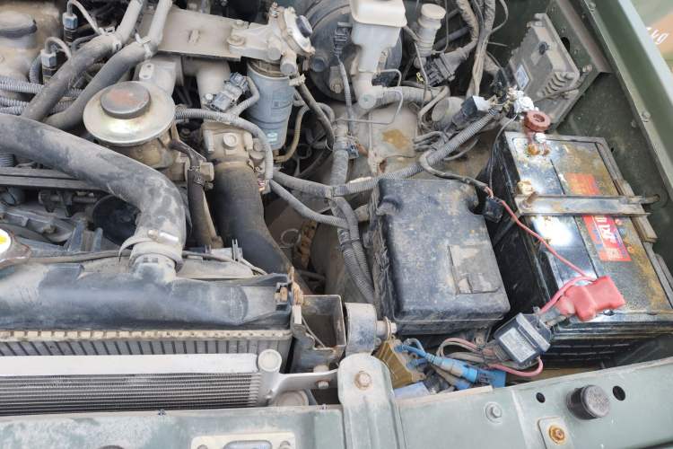 Used BAW Warrior Pickup 2018 2.8T diesel integrated double-row 3035 wheelbase Engine Bay Left