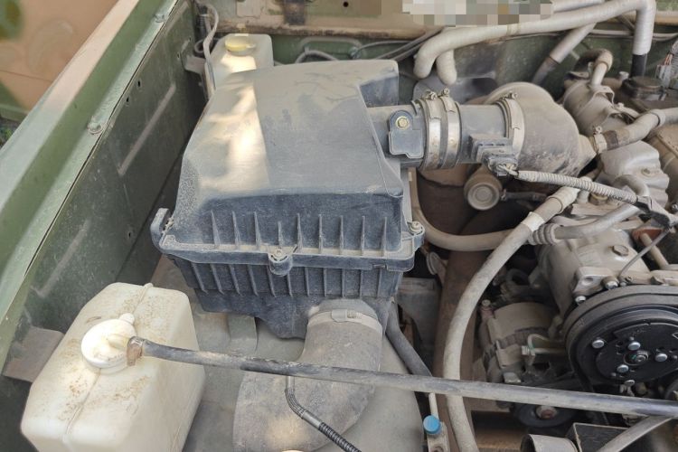 Used BAW Warrior Pickup 2018 2.8T diesel integrated double-row 3035 wheelbase Engine Bay Right