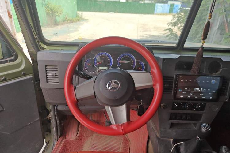 Used BAW Warrior Pickup 2018 2.8T diesel integrated double-row 3035 wheelbase Steering Wheel