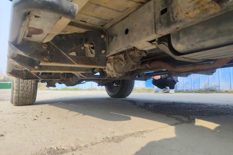 Used BAW Warrior Pickup 2018 2.8T diesel integrated double-row 3035 wheelbase Chassis Rear Left