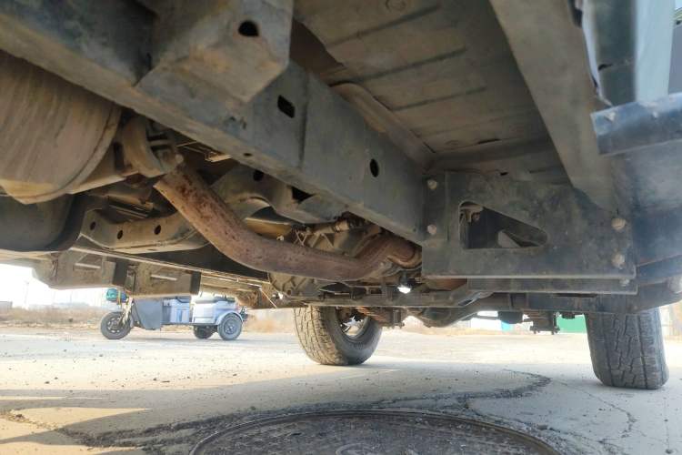 Used BAW Warrior Pickup 2018 2.8T diesel integrated double-row 3035 wheelbase Chassis Rear Right
