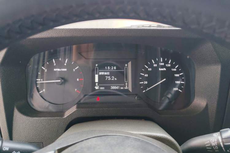 Used BAW Warrior Pickup 2020 2.4T diesel four-wheel drive 3035 wheelbase integrated double-row cabin YCY24140-60A Instrument Cluster