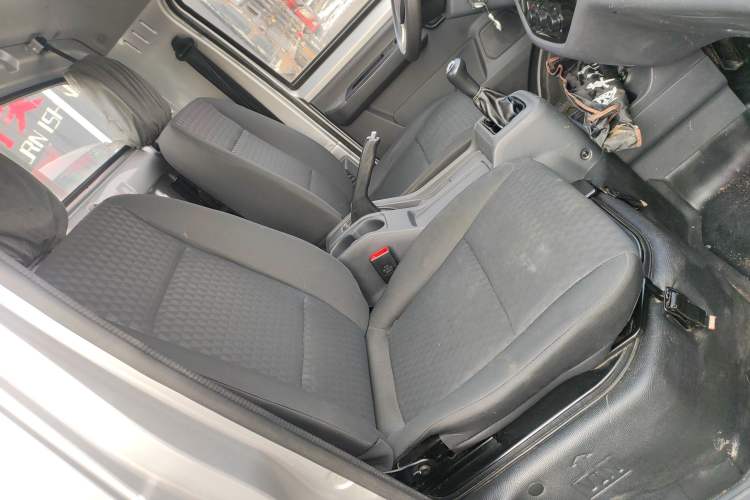 Used BAW Whale Card T7 2022 1.6L Manual Comfort Version Single Row Long Wheelbase LQ475QMB Right Front Seat