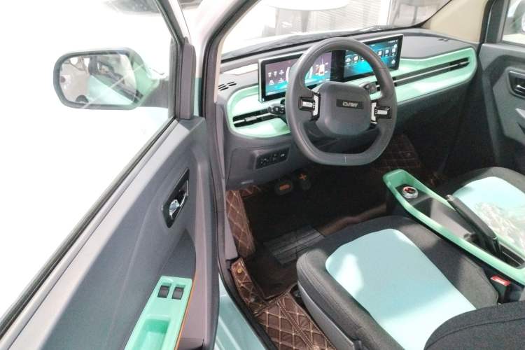 Used BAW Yuanbao 2022 Smart Version Driver Seat