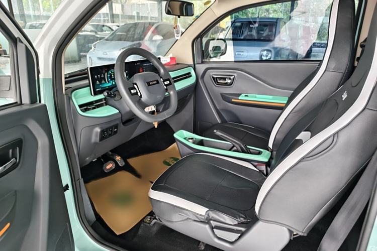 Used BAW Yuanbao 2022 Smart Version Interior 3