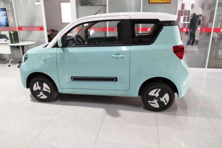 Used BAW Yuanbao 2022 Smart Version Left Side