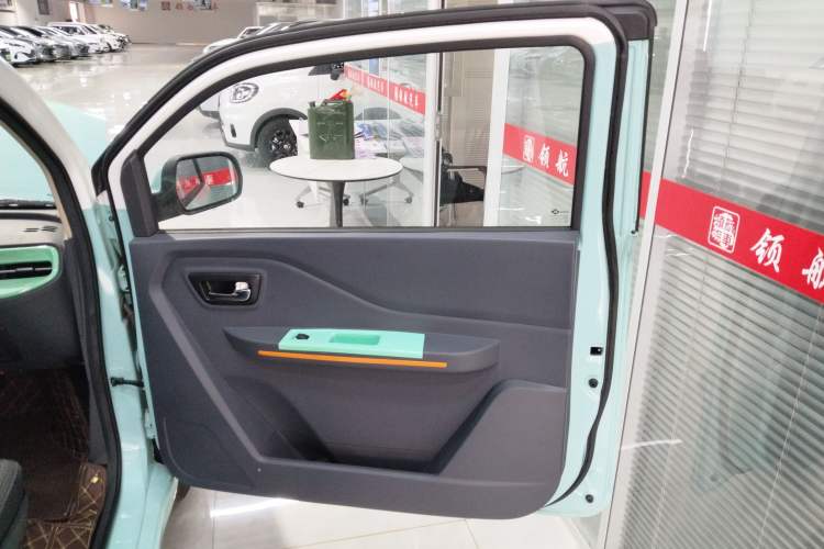 Used BAW Yuanbao 2022 Smart Version Right Front Door Interior