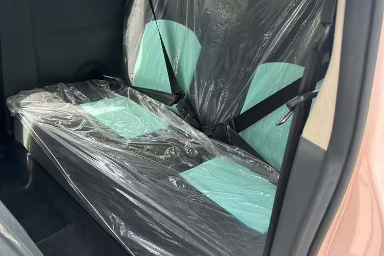 Used BAW Yuanbao 2022 Smart Version Interior 3