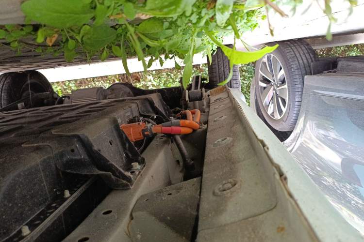 Used BAW Yuanbao 2022 Edition Pure Cute Version Chassis Front Right