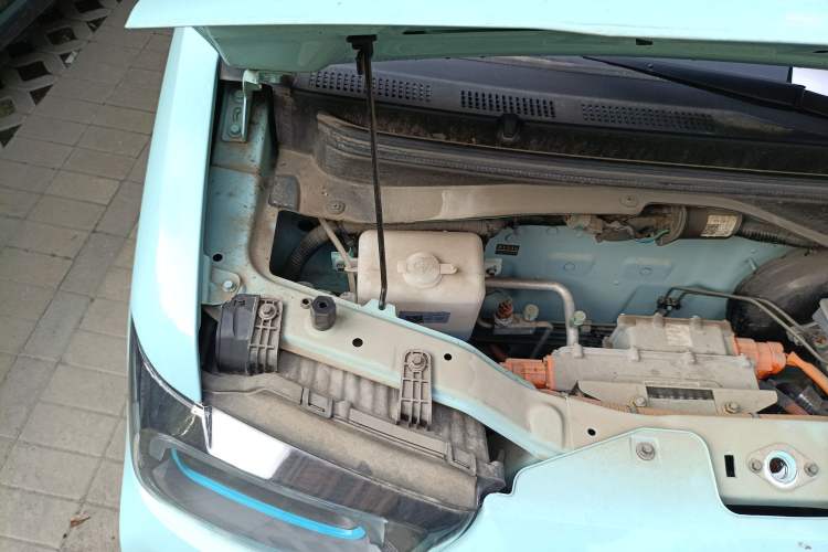 Used BAW Yuanbao 2022 Edition Pure Cute Version Engine Bay Right
