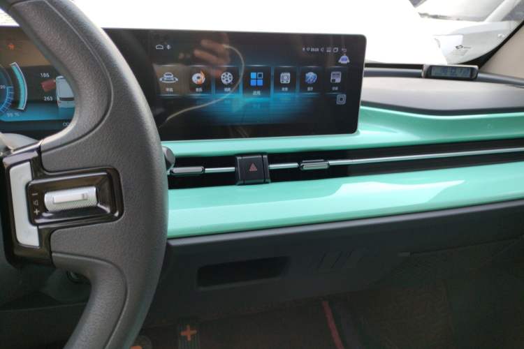 Used BAW Yuanbao 2022 Smart Version Audio And AC Panel
