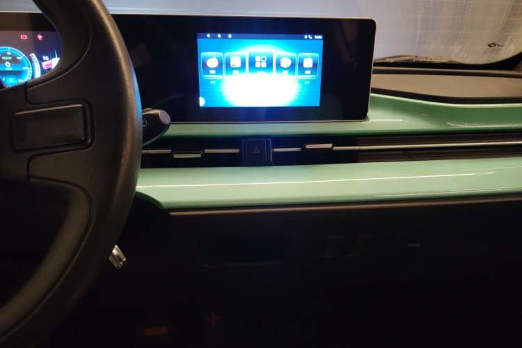 Used BAW Yuanbao 2022 Fun Edition Audio And AC Panel