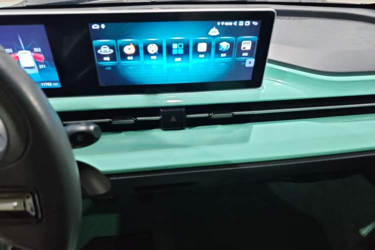 Used BAW Yuanbao 2022 Smart Version Audio And AC Panel