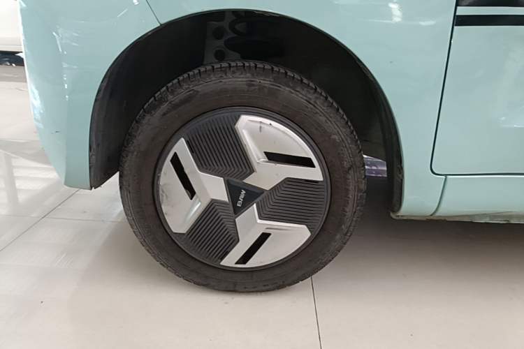 Used BAW Yuanbao 2022 Bao Meng Edition Left Front Wheel Hub
