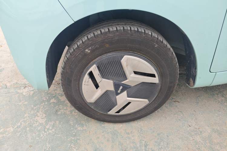 Used BAW Yuanbao 2022 Bao Meng Edition Left Front Wheel Hub
