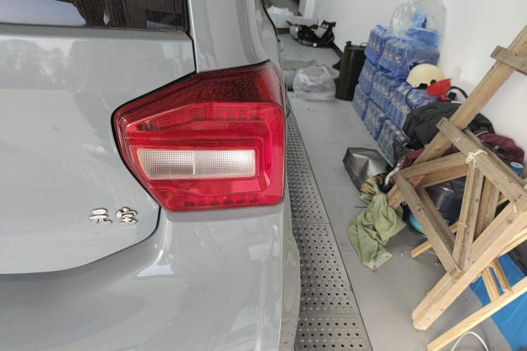 Used BAW Yuanbao 2022 Edition Pure Cute Version Right Rear Taillight