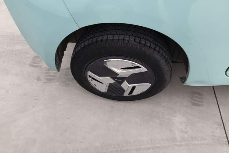 Used BAW Yuanbao 2022 Fun Edition Right Rear Wheel Hub