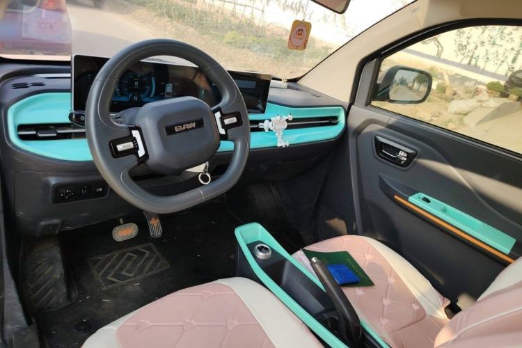 Used BAW Yuanbao 2022 Edition Pure Cute Version Interior 2