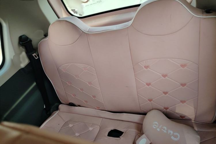 Used BAW Yuanbao 2022 Edition Pure Cute Version Interior 4