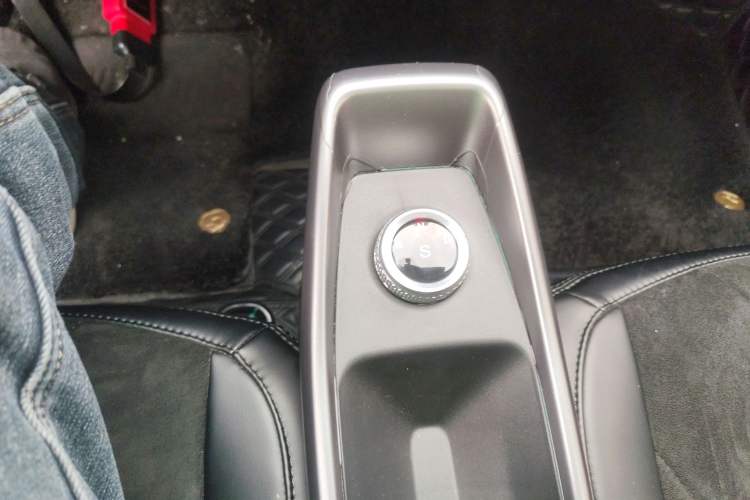 Used BAW Yuanbao 2022 Smart Version Gear Lever