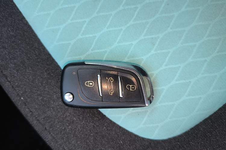 Used BAW Yuanbao 2022 Smart Version Interior 1