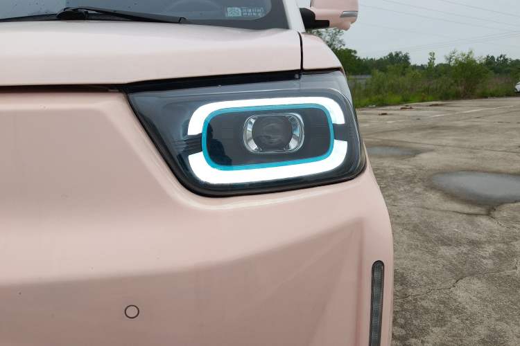 Used BAW Yuanbao 2022 Smart Version Left Front Headlight