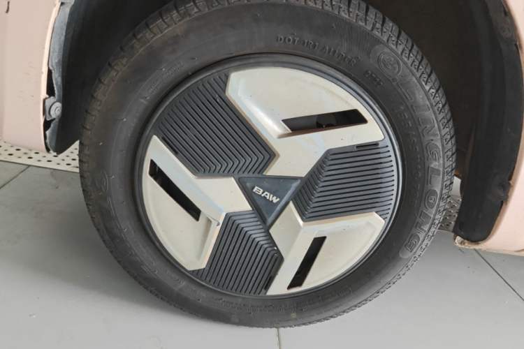 Used BAW Yuanbao 2022 Bao Meng Edition Left Front Wheel Hub
