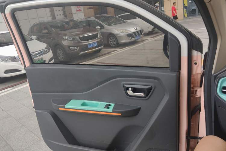 Used BAW Yuanbao 2022 Smart Version Interior 7