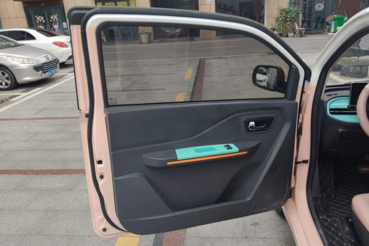 Used BAW Yuanbao 2022 Smart Version Interior 8