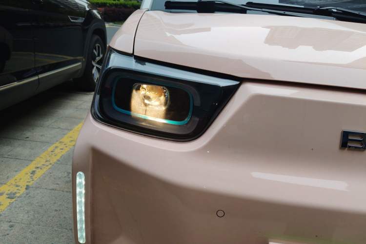 Used BAW Yuanbao 2022 Smart Version Right Front Headlight