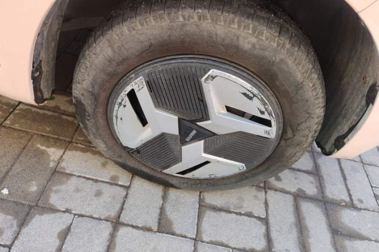 Used BAW Yuanbao 2022 Fun Edition Right Front Wheel Hub