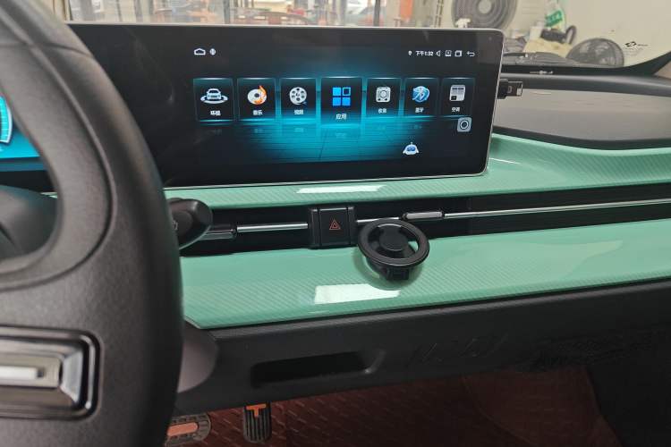 Used BAW Yuanbao 2022 Smart Version Audio And AC Panel