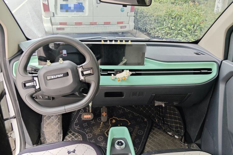 Used BAW Yuanbao 2022 Smart Version Center Console