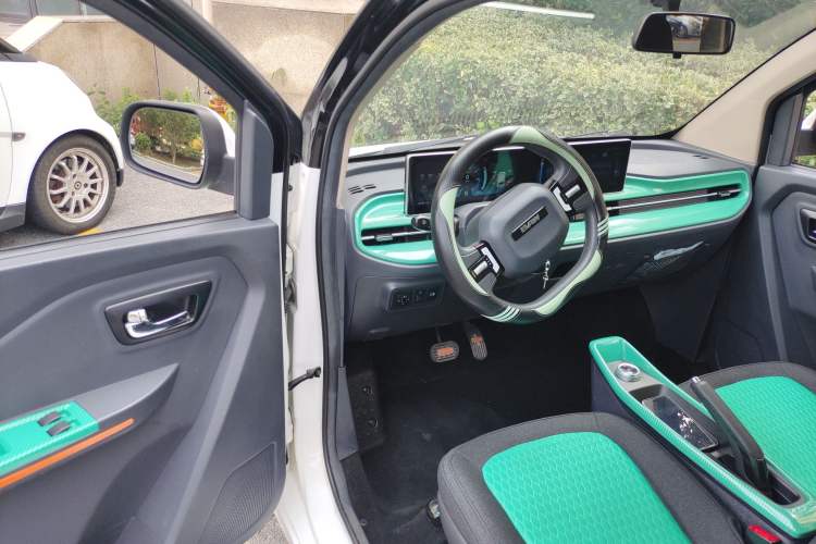 Used BAW Yuanbao 2022 Smart Version Driver Seat