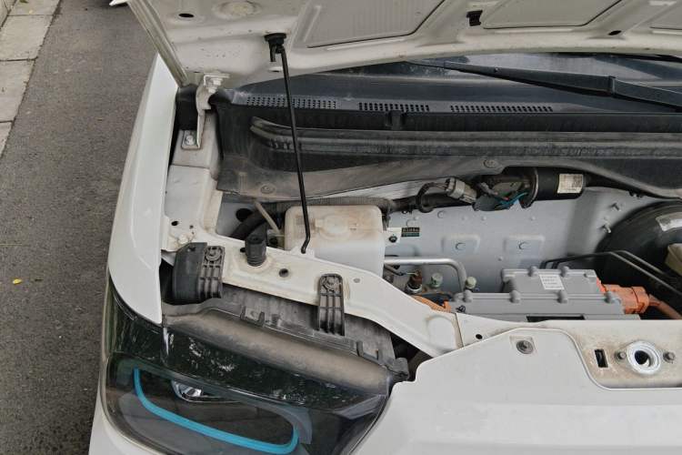 Used BAW Yuanbao 2022 Smart Version Engine Bay Right