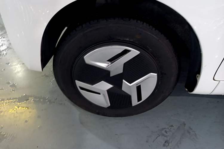 Used BAW Yuanbao 2022 Smart Version Exterior 4