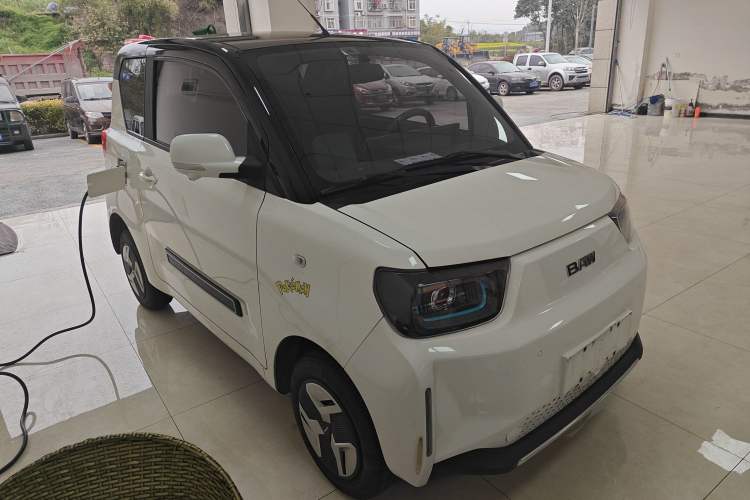 Used BAW Yuanbao 2022 Smart Version Front Right 45 Deg