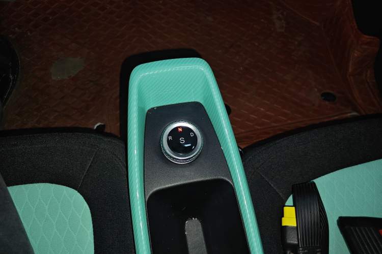 Used BAW Yuanbao 2022 Smart Version Gear Lever