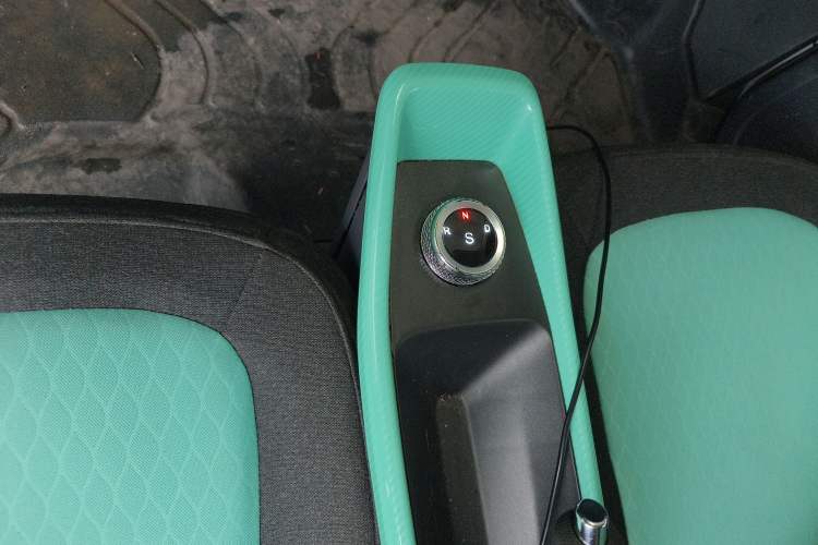 Used BAW Yuanbao 2022 Smart Version Gear Lever