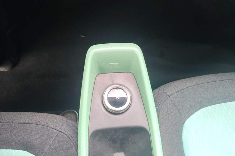 Used BAW Yuanbao 2022 Smart Version Gear Lever